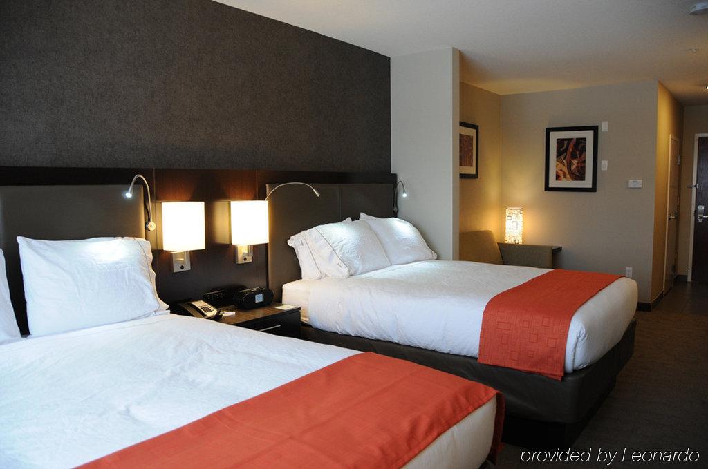 Chateau Inn & Suites Bonnyville Exterior foto